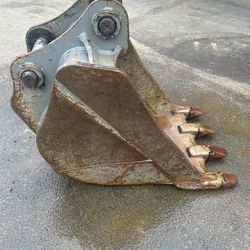 4 Tooth Excavator Digging Bucket