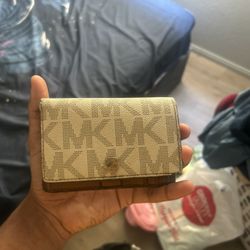 Micheal Kors wallet