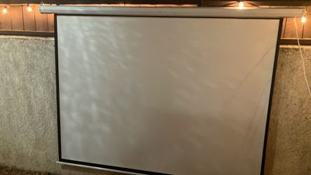 Projector Screen