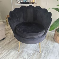 Black Velvet Shell Accent Chair Gold Legs