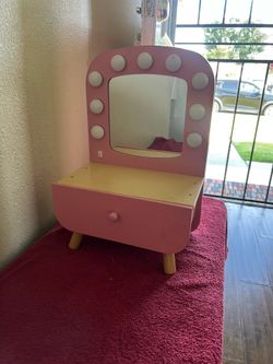 Children's vanity