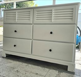 Beautiful small dresser.