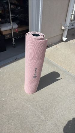 Gaiam yoga mat