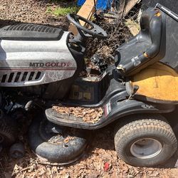 MTD Riding Lawnmower! Does Not Run