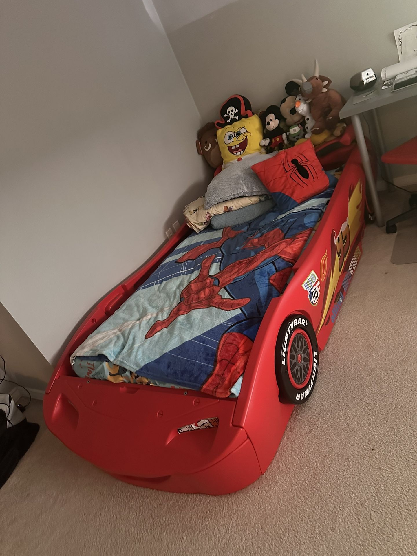 Lightning McQueen bed frame 