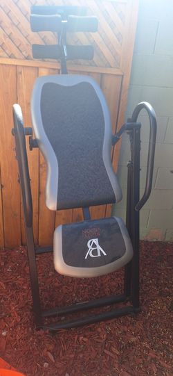 Teeter style inversion table