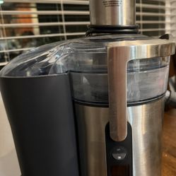Breville Juicer