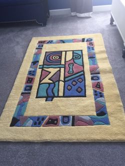42"x63" 100% wool Pristine condition