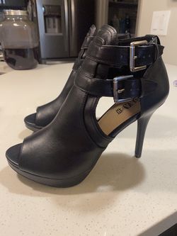 Heels size 8 1/2