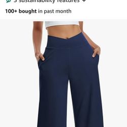 New soft, stretchy navy capri length wide leg pants only $13!