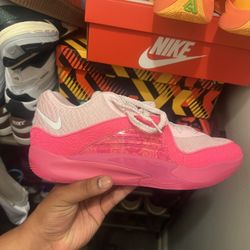 Nike KD 16 NRG 'Aunt Pearl'