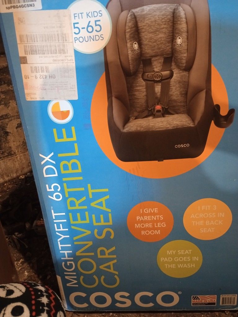 Cosco Mighty Fit65 Dx Convertible Car Seat