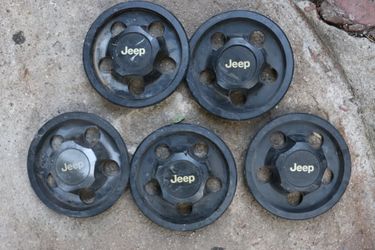 JEEP CHEROKEE COMANCHE WRANGLER OEM 15" WHEEL CENTER CAP - USED (Set of 5)