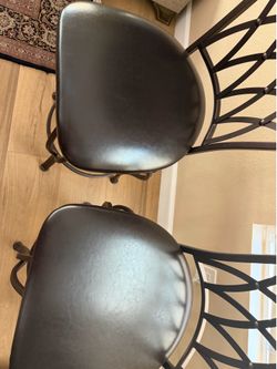Barstool