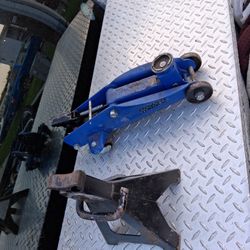 2 1/2 Ton floor Jack & 3 ton jack stand
