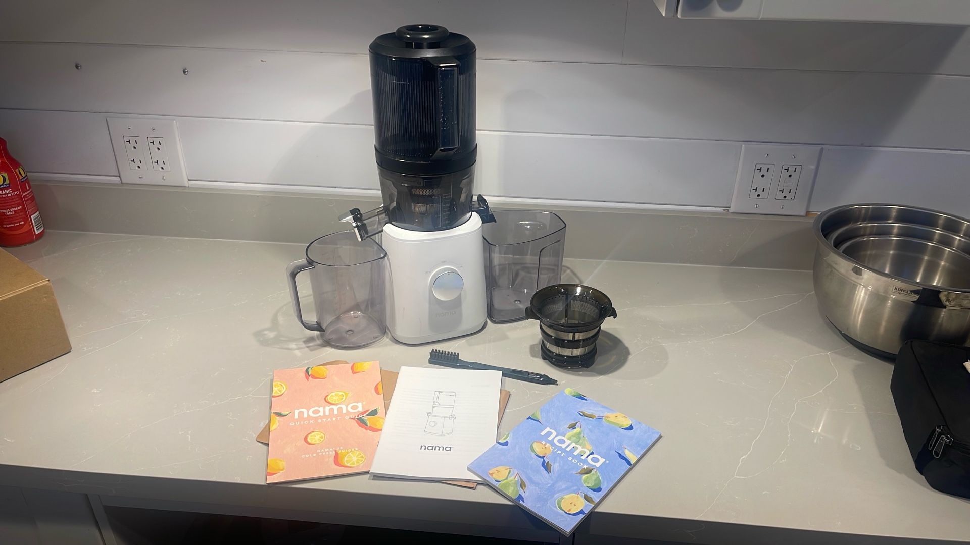 Nama J2 Cold Press Juicer White