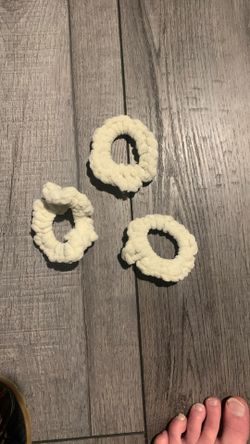 Crocheted Hair Scrunchie 