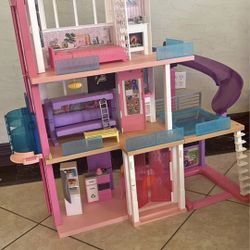 Barbie Dream House 