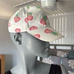 Women Baseball Hat Like New