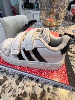 Kids shoes