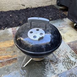 Weber Smokey Joe Portable Kettle Grill