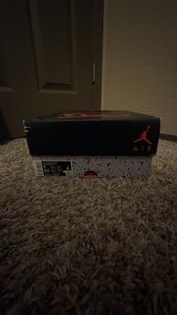 Jordan 4 Red Thunder 11 Men’s