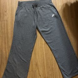 Grey Nike joggers #greyjoggers