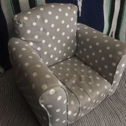 Very Nice Toddlers Rocking Lounge Chair Only $20 Takes It Now
