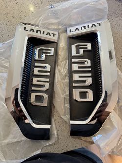 2Pc SET FITS for 17-22 F250 LARIAT EMBLEMS FRONT FENDER Badges