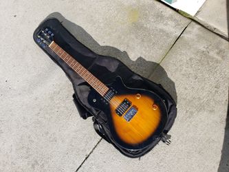 Samick Guitar Comes With Soft Case