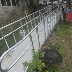 27 Ft Aluminum Wheelchair Ramp Like New 
