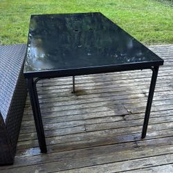 6 Foot Outdoor Table W/umbrella Hole