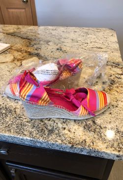 Brand new Nine West sandal