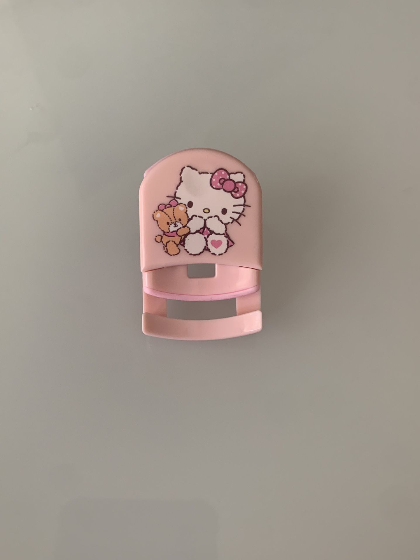 Eyelash curler