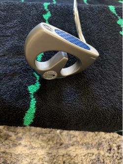 Golf putter