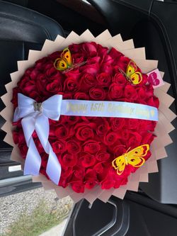 Ramó buchon de 100 rosas