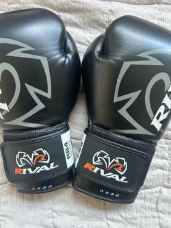 Rival boxing gloves