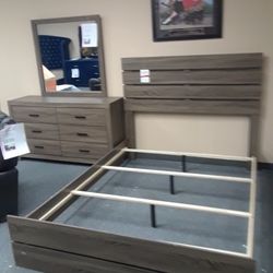 New Three Piece Bedroom Set With Queen Bed Frame Dresser And Mirror