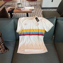 New Adidas Colombia Soccer Jersey M/XL