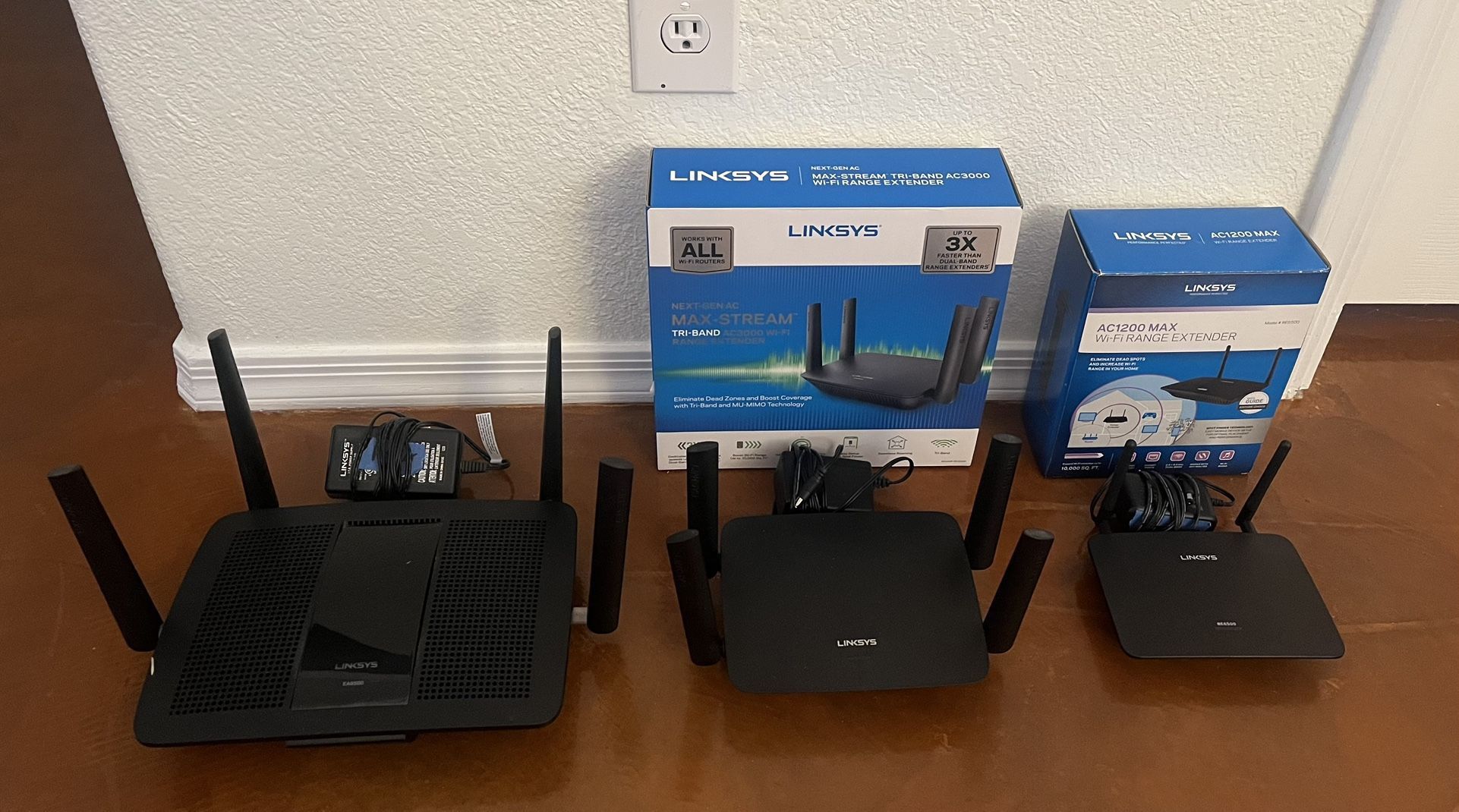 Linksys Router (EA8500) and 2 Linksys WiFi Extender (RE9000 and RE6500)