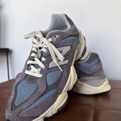 LIKE NEW: New Balance 9060 