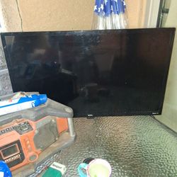 Sml TV Outisde Works W Roku