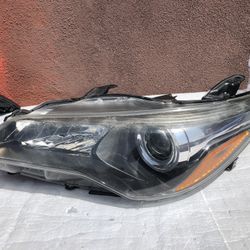 2015-2017 Toyota Camry Headlight Left Side