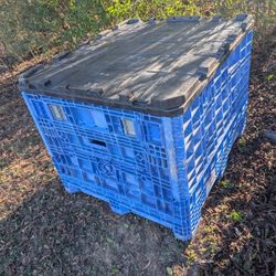 Industrial Storage/Shipping Container 