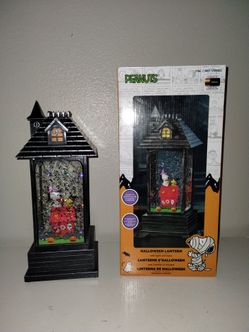 THE PEANUTS SWIRLING GLITTER HALLOWEEN LANTERN WITH LIGHTS & MUSIC 1784882