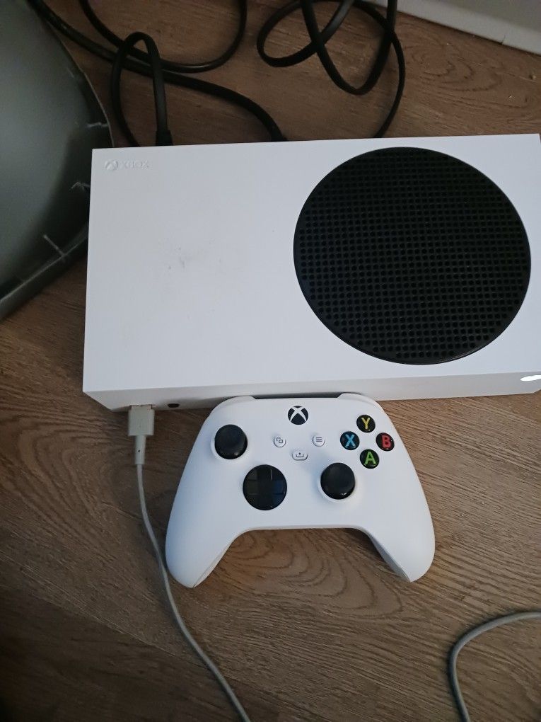 Xbox Series Xs for Sale in Cleveland, OH - OfferUp