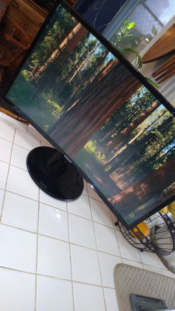 Samsung Curved Monitor 27 Inch