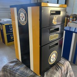 Pittsburgh Steelers Cabinet