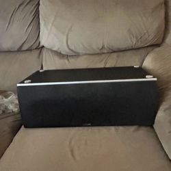 Polk Audio center channel speaker Cs2/Shoot Offers