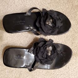 Vera Wang Beautiful Black Wedge Sandals